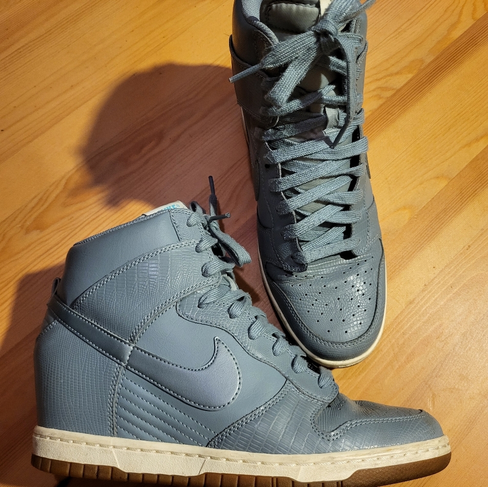 Women's Nike Dunk Sky High Hidden Wedges size 10
